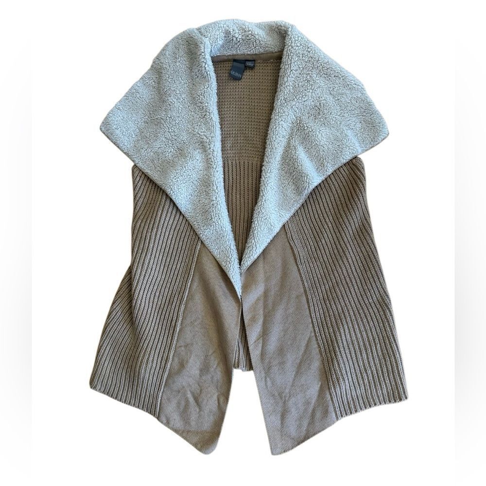 Quinn Women's Sherpa Knit Vest in Tan/ Cream Size Small